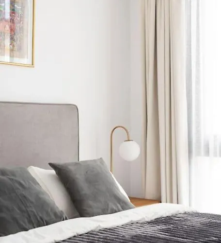 Charming In West 펜션 *