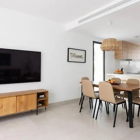 Charming In West בית נופש *