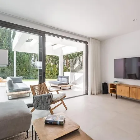 Hébergement de vacances Charming In West