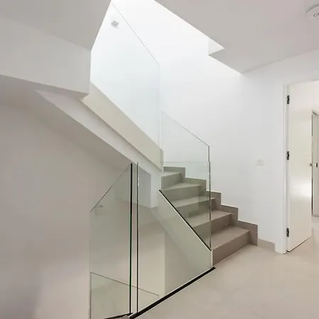 Charming In West Сasa de vacaciones *