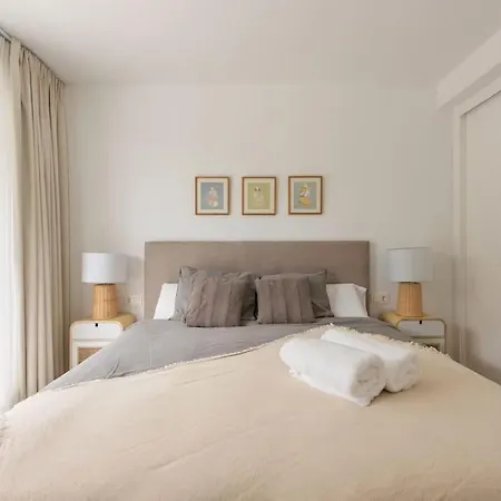 Сasa de vacaciones Charming In West