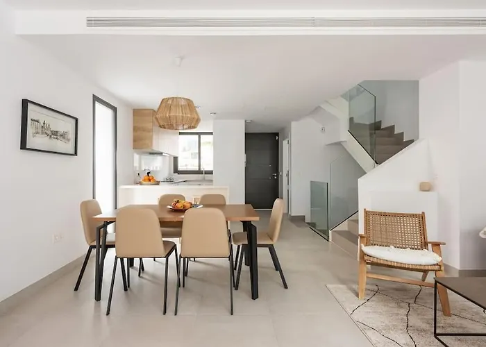 Feriehus Charming In West *