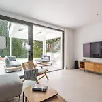 Holiday home Charming In West