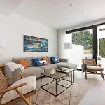 Charming In West Holiday home